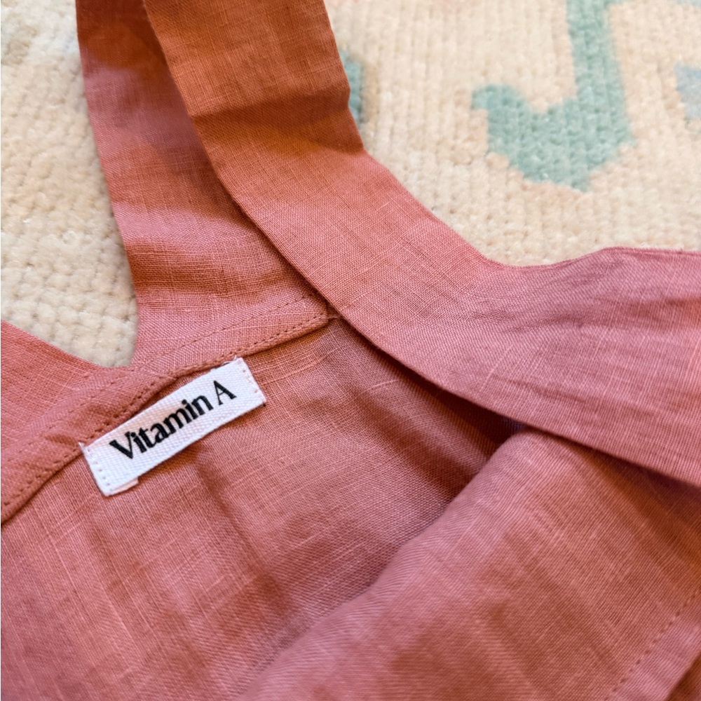 Vitamin A Women's Tallows linen shorts and  cropped linen top. - Picture 9 of 9